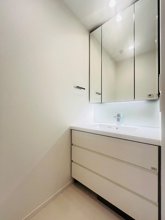 物件内観写真12　(洗面)