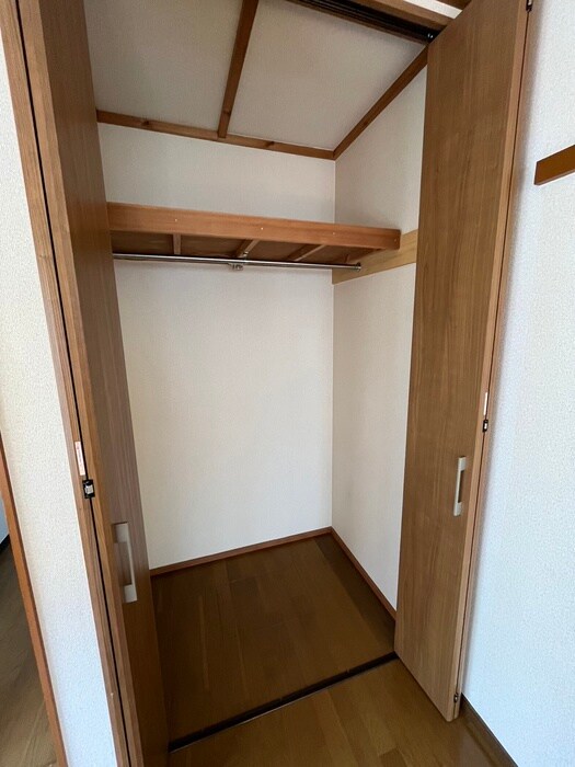 物件内観写真11　(収納)