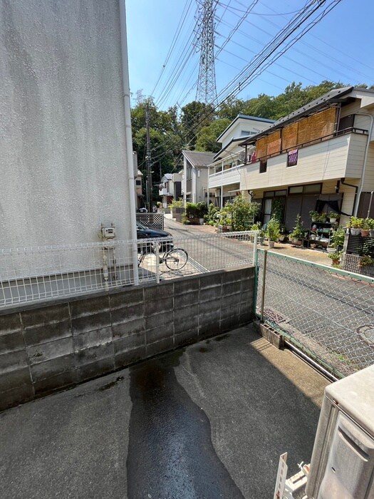 物件内観写真14　(室内からの展望)