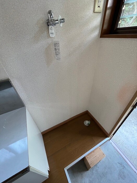 物件内観写真15　(洗濯機置場)