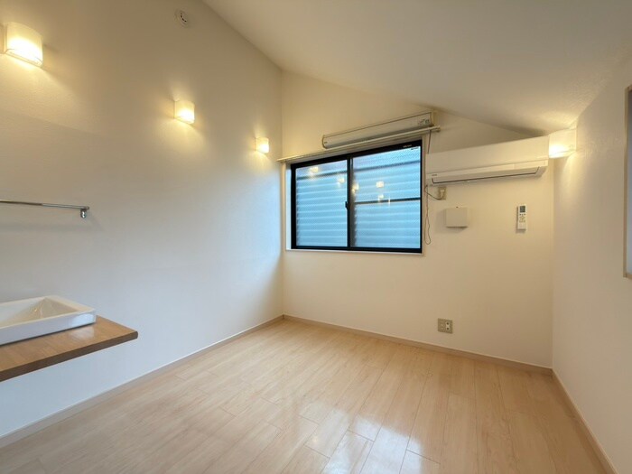 物件内観写真10　(居室)