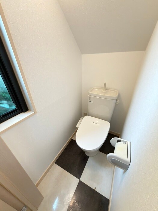 物件内観写真13　(トイレ)