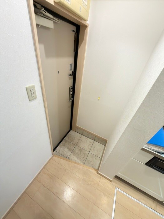 物件内観写真17　(玄関)