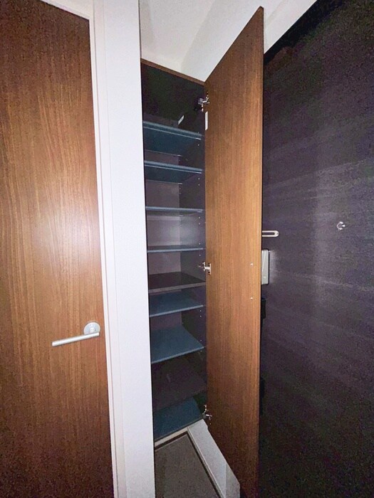 物件内観写真18　(靴箱)