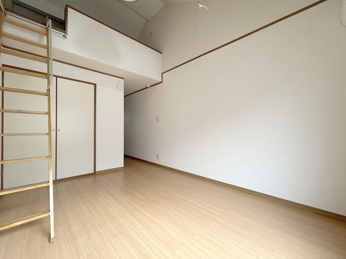 物件内観写真8　(居室)