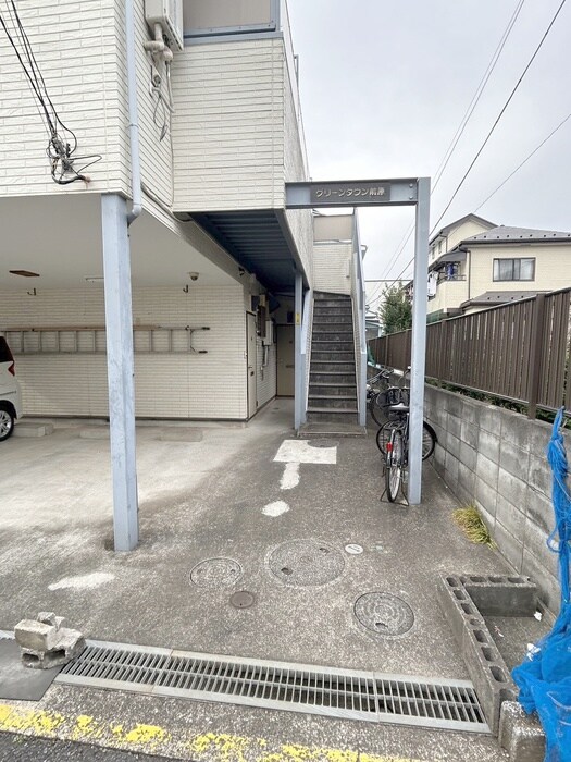 物件外観写真3　(エントランス部分)