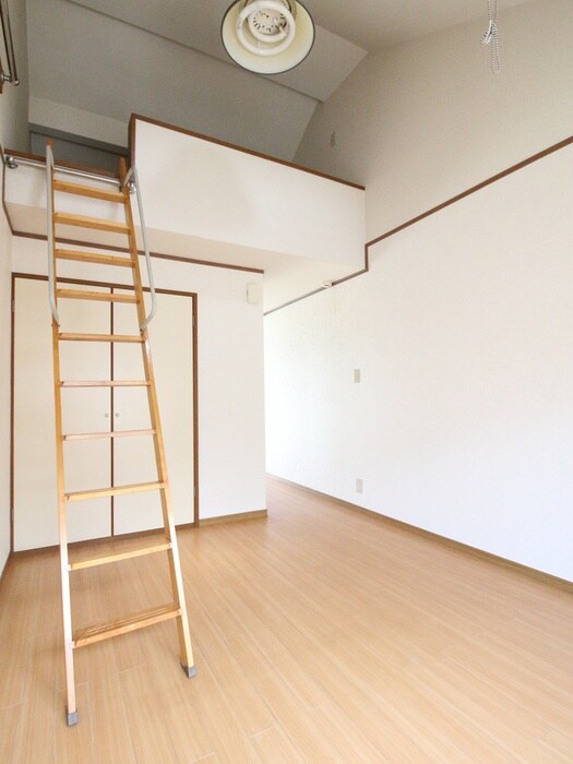 グリ－ンタウン前原の居室