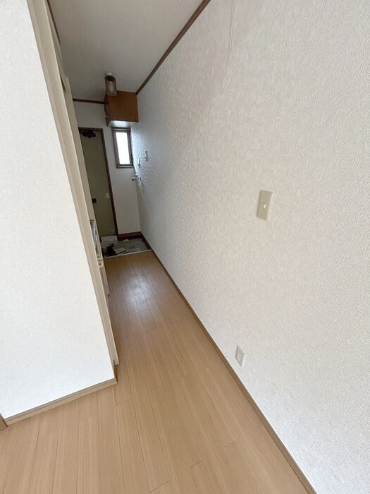 グリ－ンタウン前原の廊下