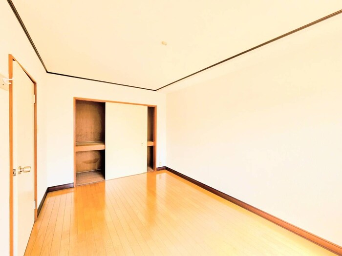 ジュリアハイツの居室