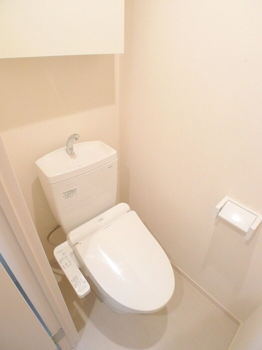 物件内観写真14　(トイレ)