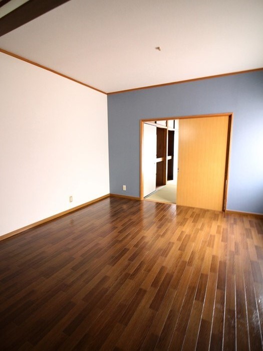 物件内観写真6　(居室)