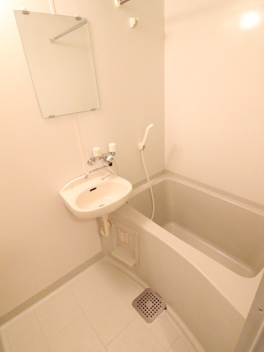 物件内観写真10　(洗面)