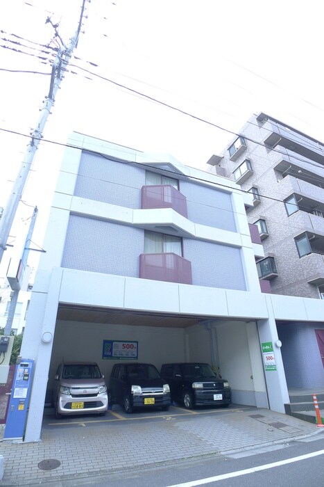 物件外観写真4　(駐車場)