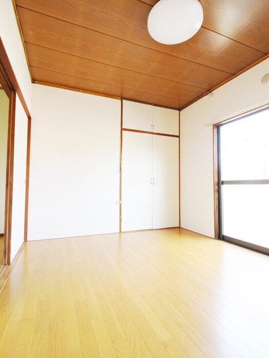 物件内観写真4　(居室)