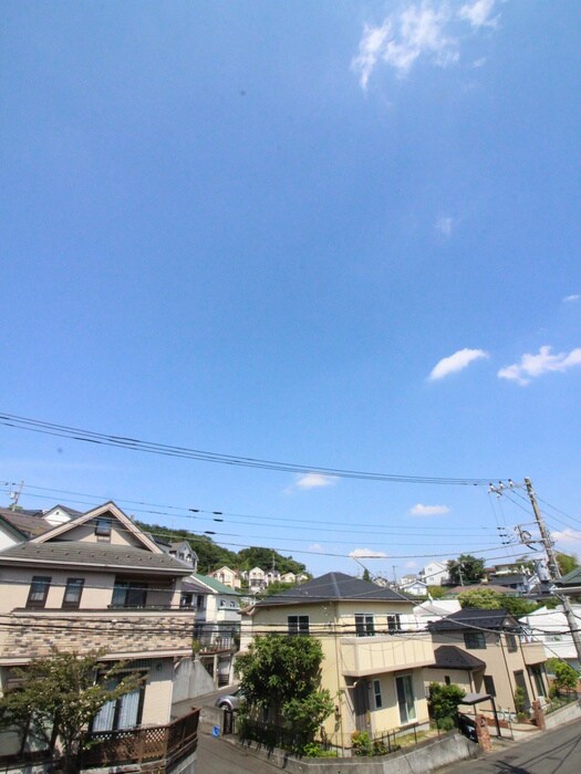 物件内観写真13　(室内からの展望)