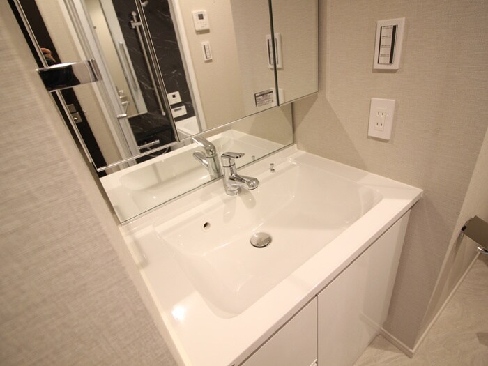 物件内観写真11　(洗面)