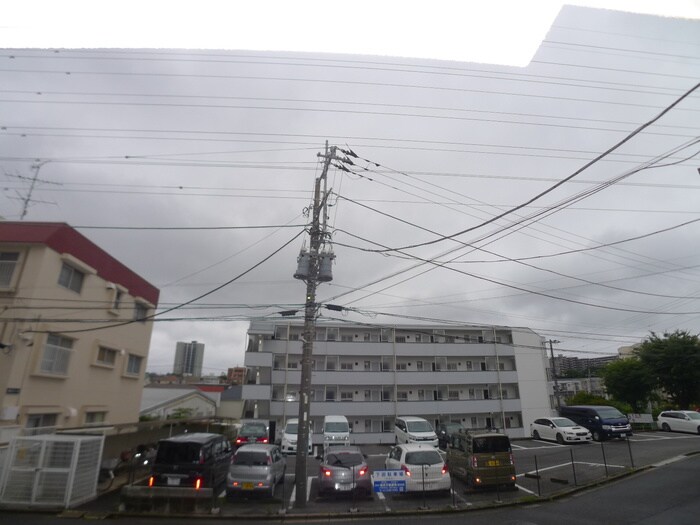 物件内観写真18　(室内からの展望)