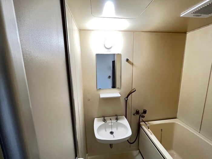 物件内観写真10　(洗面)