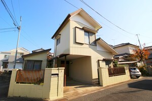 大間木貸家外観写真