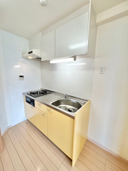 BEL、GRAVIA、TAKAHASHIのキッチン