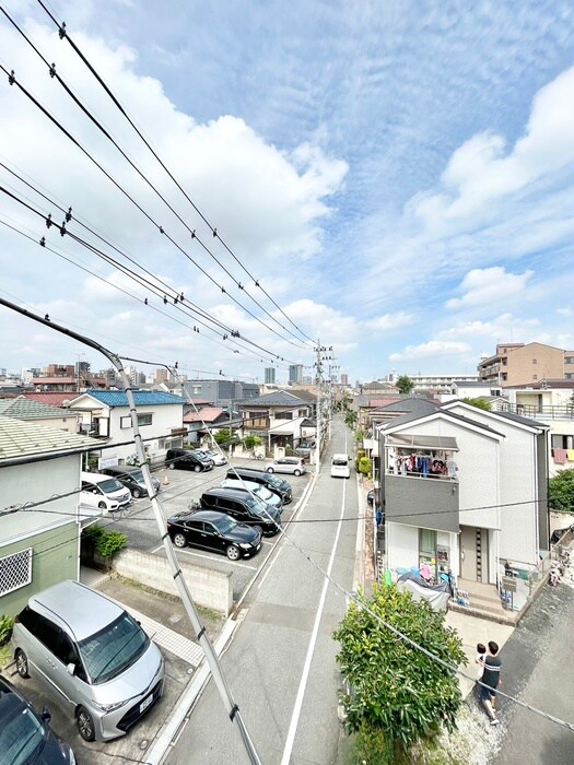 BEL、GRAVIA、TAKAHASHIの室内からの展望