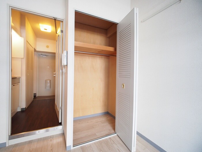 物件内観写真9　(収納)