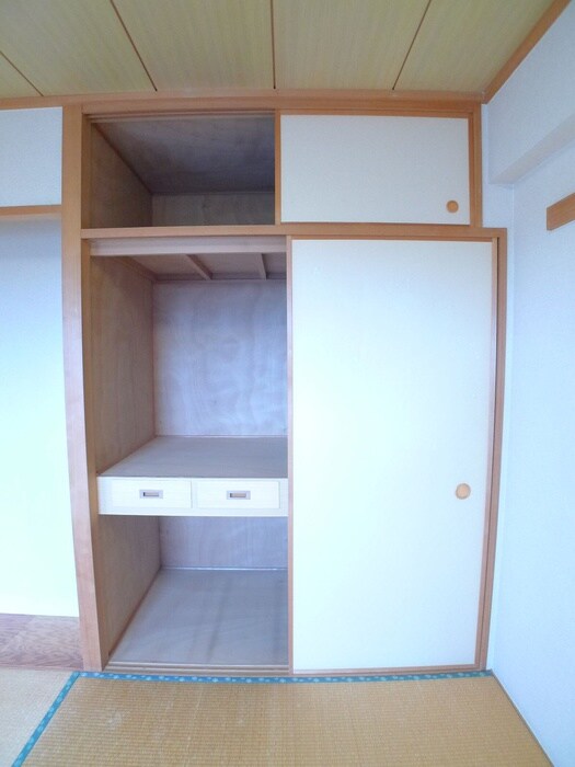 物件内観写真10　(収納)