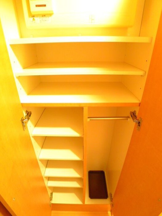 物件内観写真10　(靴箱)