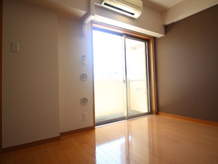 物件内観写真18　(居室)