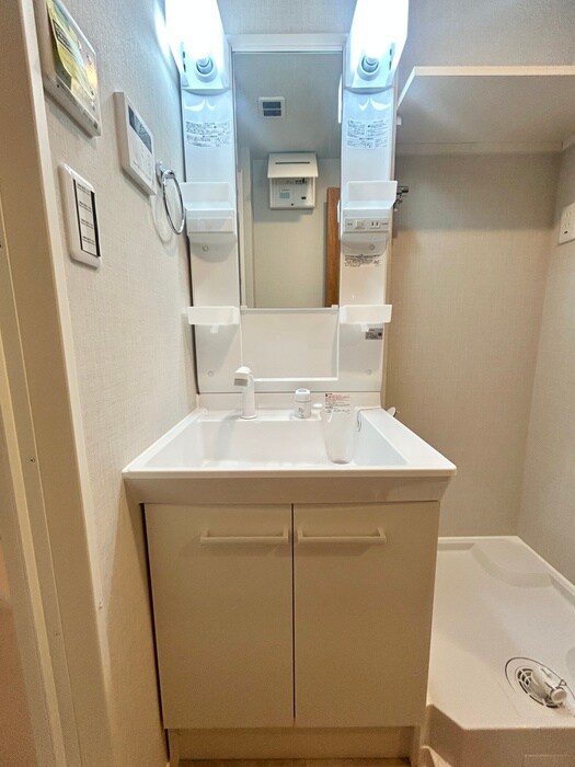 物件内観写真12　(洗面)