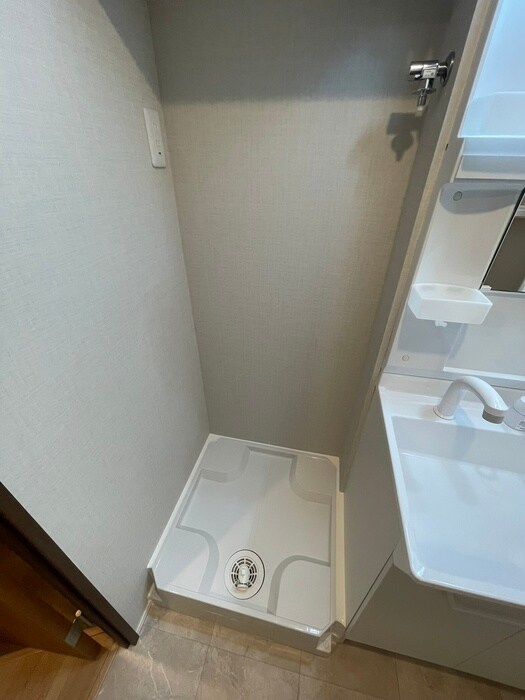 物件内観写真13　(洗濯機置場)