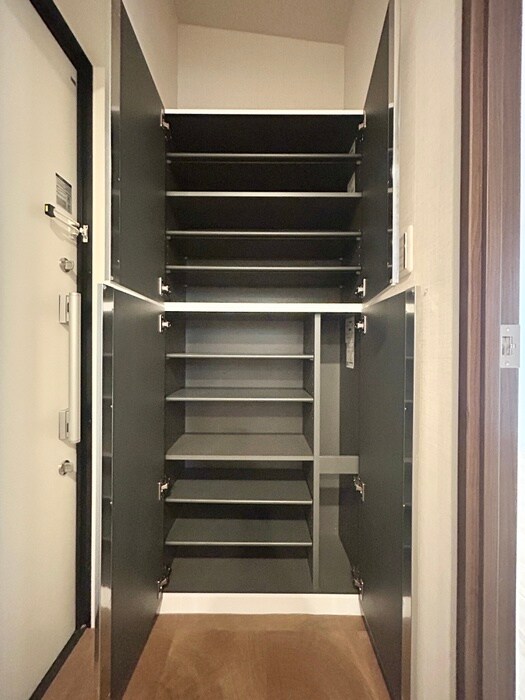 物件内観写真16　(靴箱)