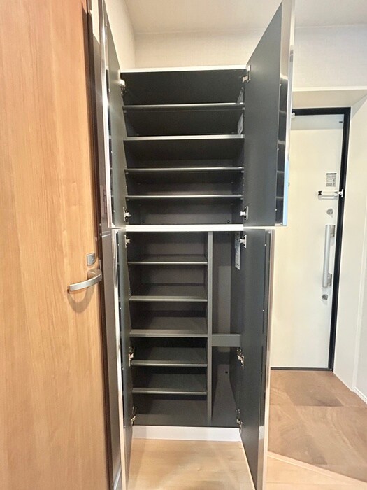 物件内観写真17　(靴箱)