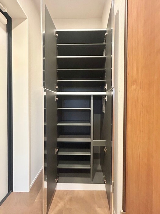 物件内観写真17　(靴箱)