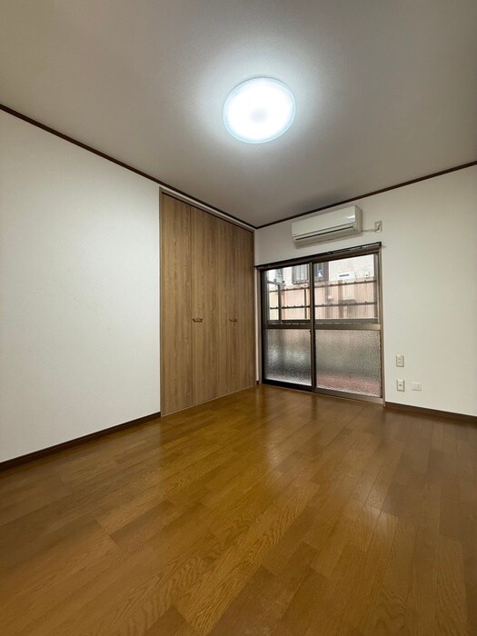 物件内観写真7　(居室)