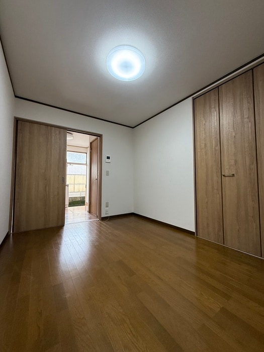 物件内観写真8　(居室)