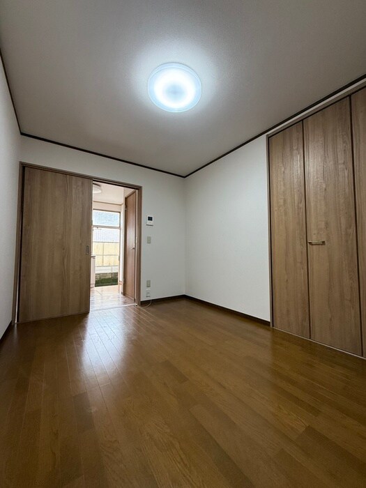 物件内観写真8　(居室)