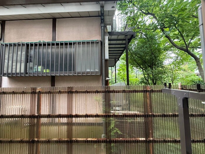 物件内観写真15　(室内からの展望)