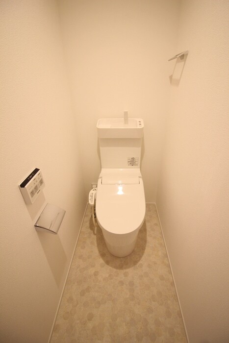 物件内観写真15　(トイレ)