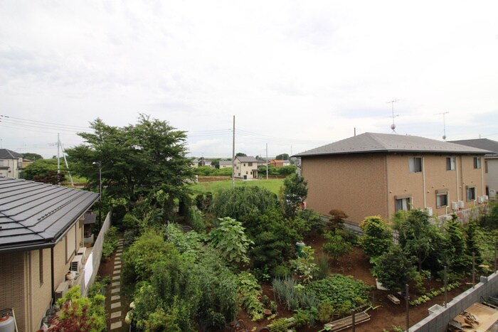 物件内観写真18　(室内からの展望)