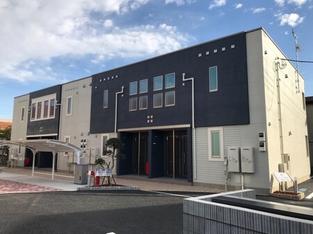 ローレルⅡ番館外観写真