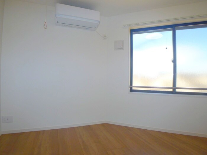 物件内観写真11　(居室)