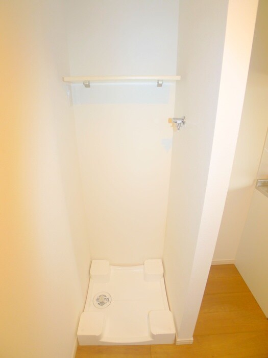 物件内観写真19　(洗濯機置場)