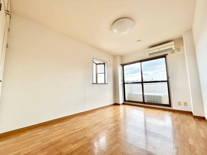 物件内観写真7　(居室)