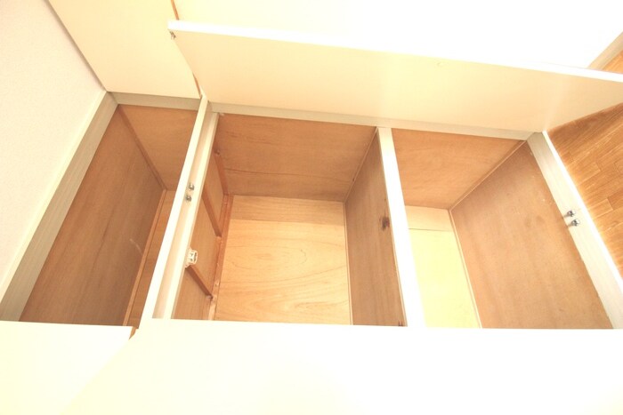 物件内観写真11　(収納)