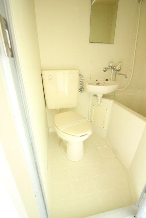物件内観写真14　(トイレ)