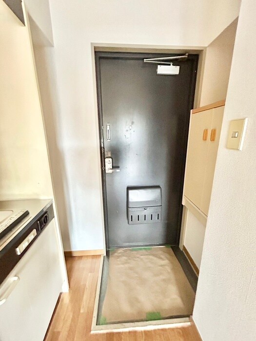 物件内観写真19　(玄関)