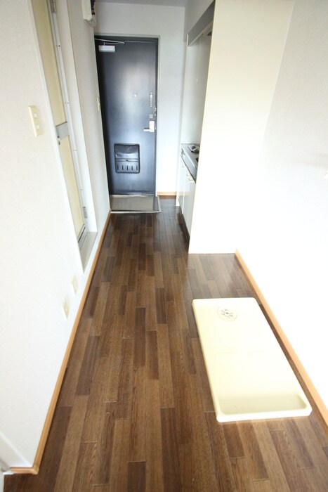 物件内観写真19　(廊下)