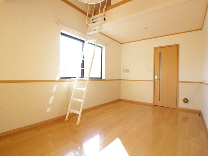 物件内観写真8　(居室)