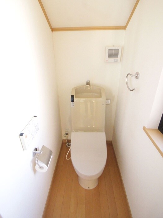 物件内観写真13　(トイレ)